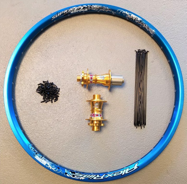 Reverse / Alexrims Laufrad Set 26" blD-gold