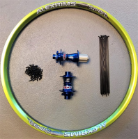 Reverse / Alexrims Laufrad Set 26" grD-blau