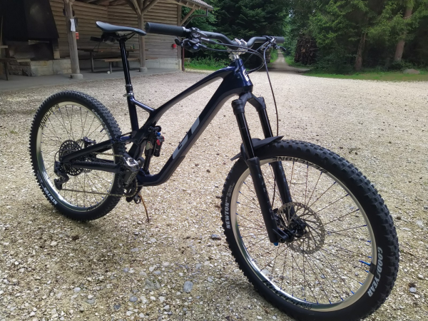 GT Force Carbon Pro LE