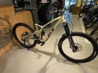 GT Force Carbon Custom